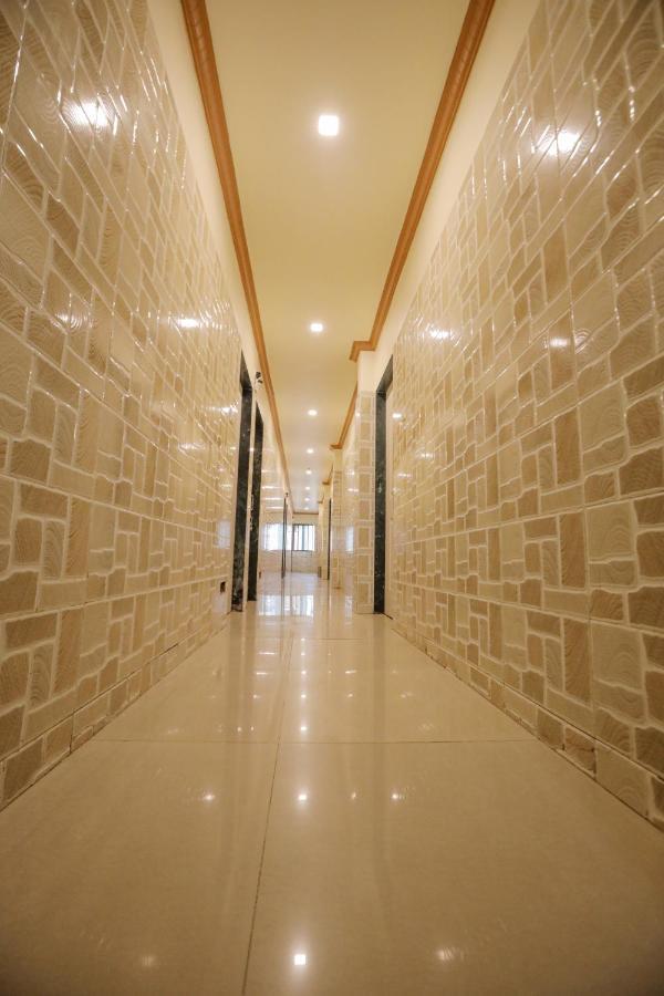 Hotel Sai Niwas Lonavala Buitenkant foto