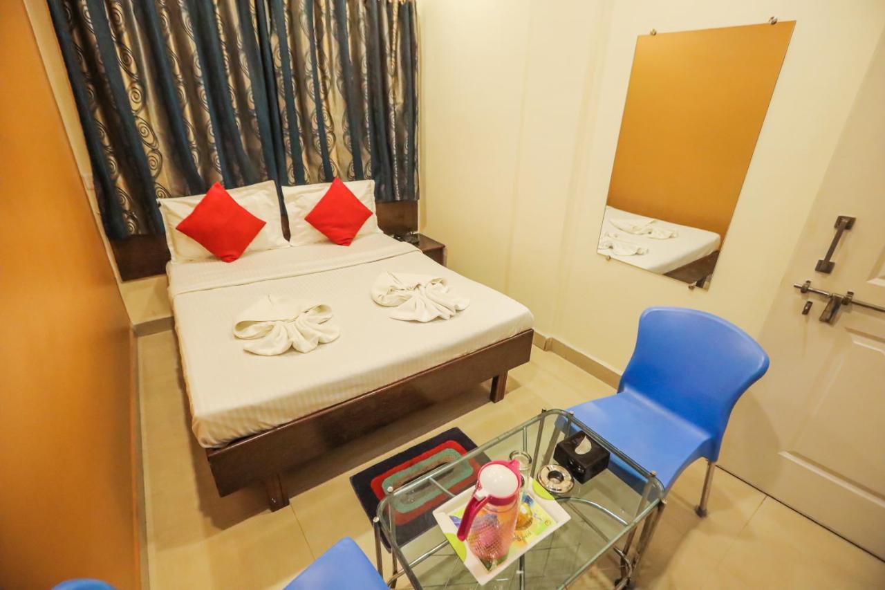 Hotel Sai Niwas Lonavala Buitenkant foto
